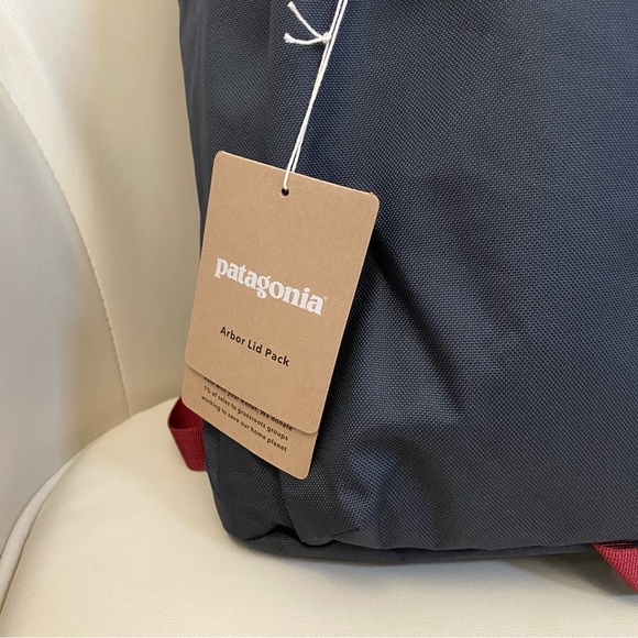 New with Tag Patagonia multicolored color block lightweight backpack size - Picture 2 of 10